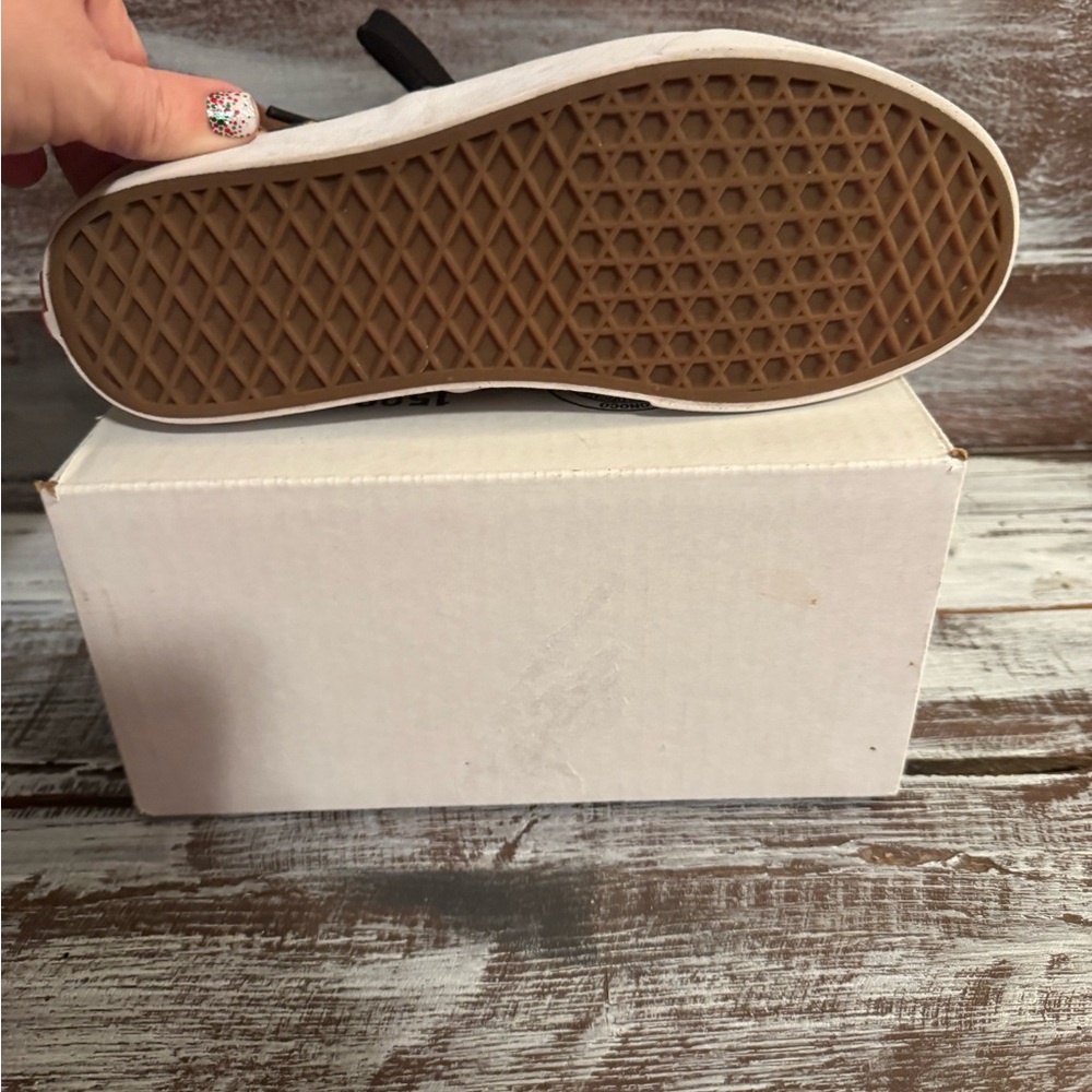 Vans Leopard Print Sneakers with Black and Brown Accents - Picture 5 of 6